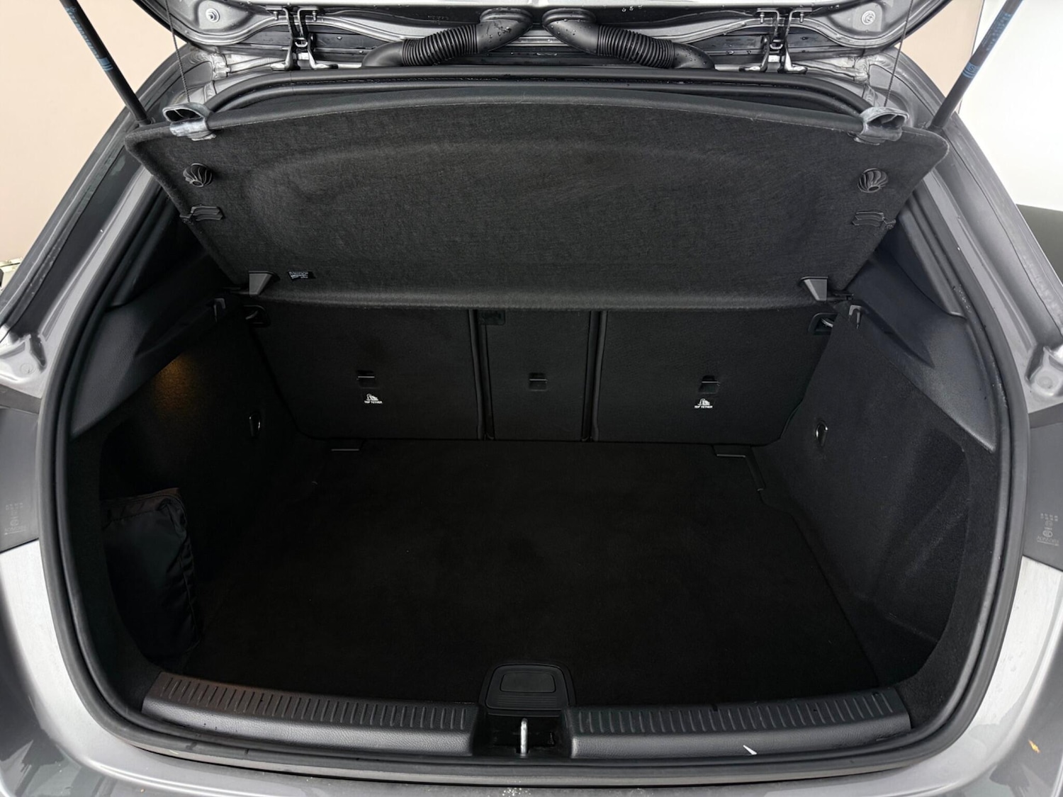 Used Mercedes-Benz A-Class 2018 for sale - 78063178: Photo 9