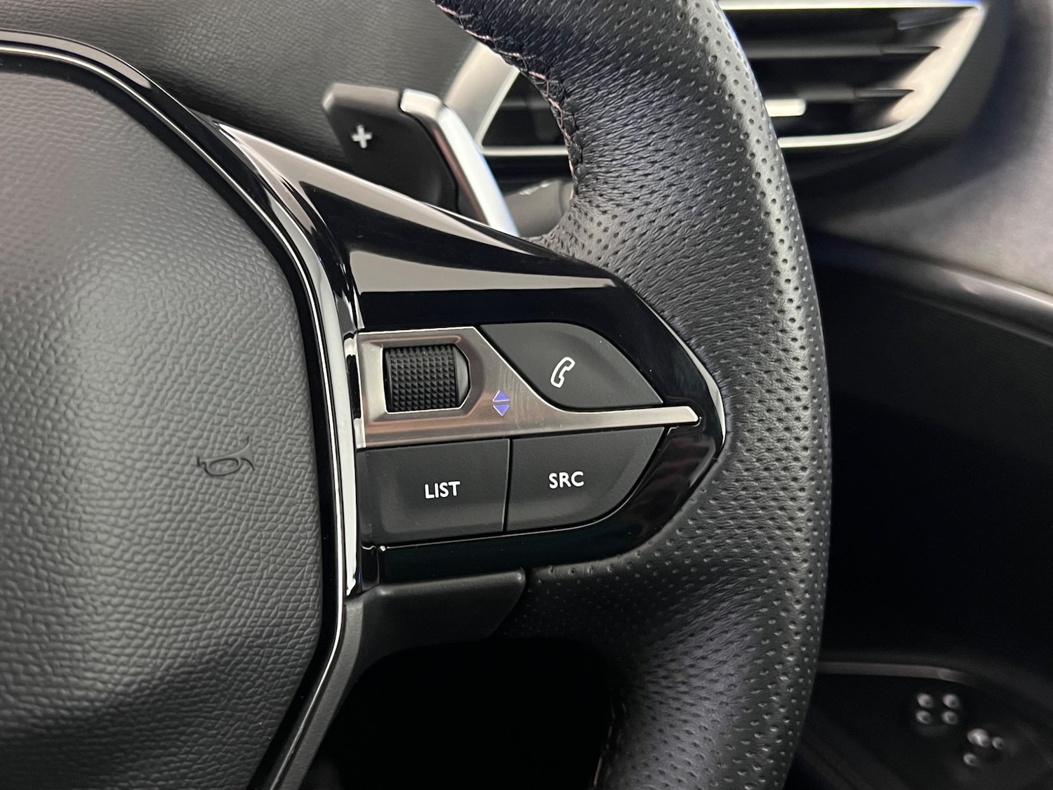 Used Peugeot 3008 2023 for sale - 76467274: Photo 24