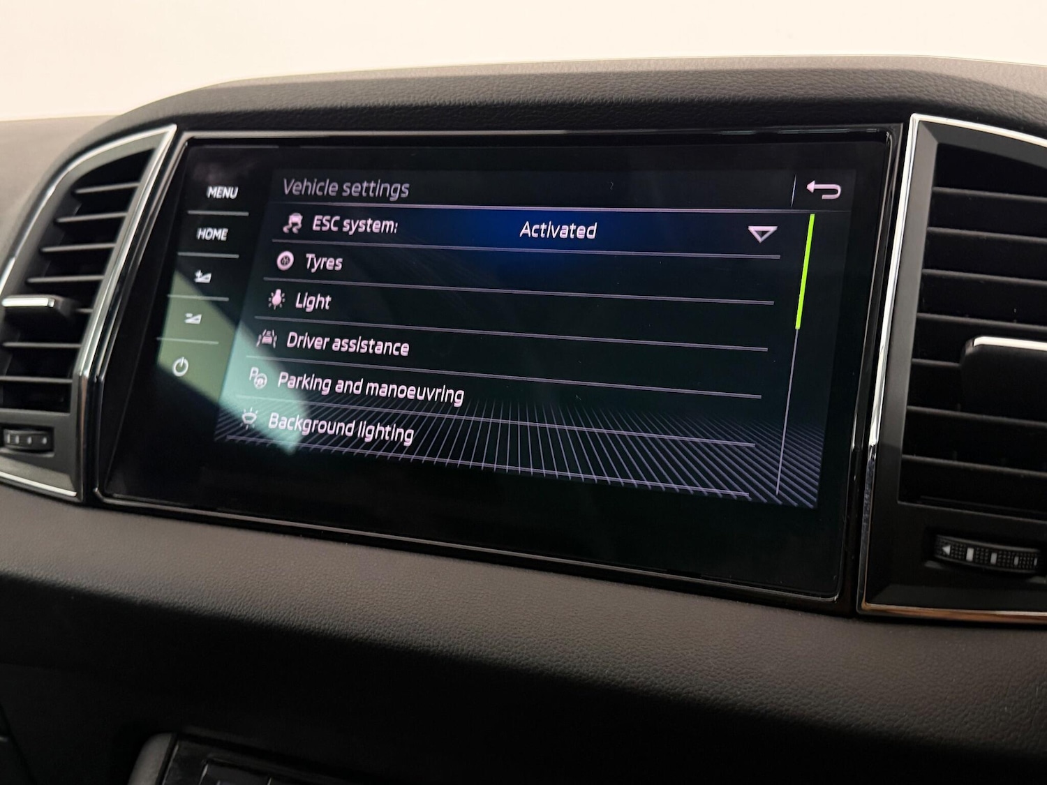 Used Skoda Karoq 2018 for sale - 77246807: Photo 30