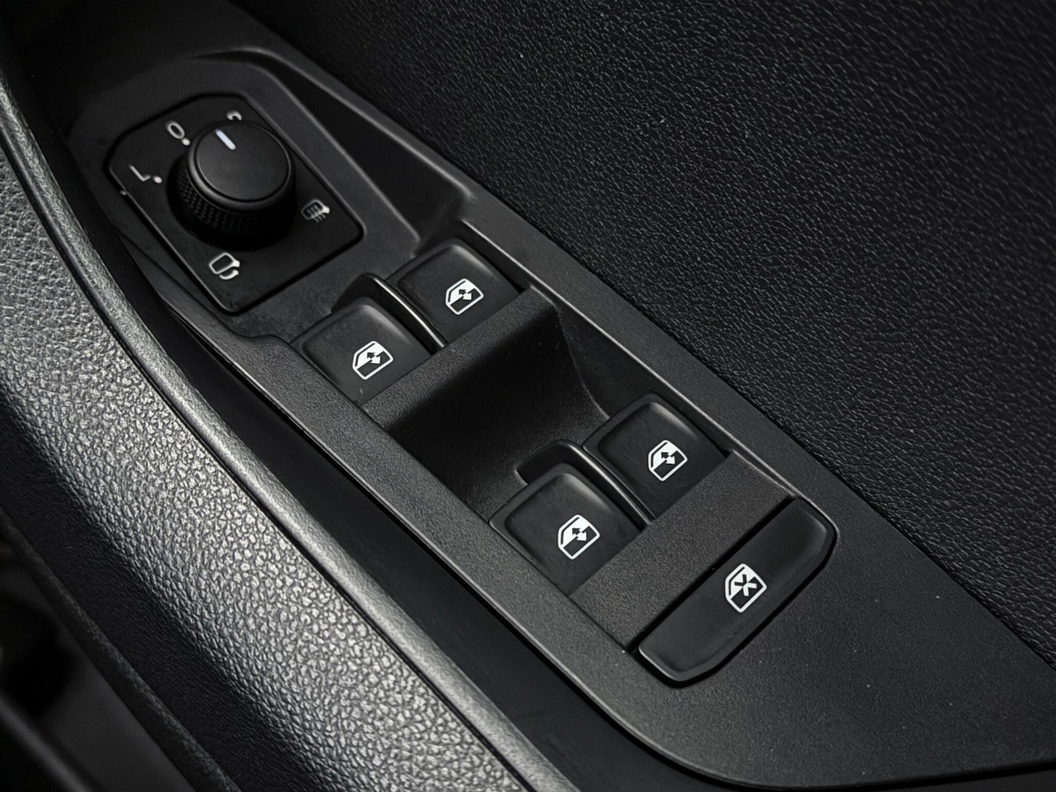 Used Skoda Karoq 2022 for sale - 77306419: Photo 34