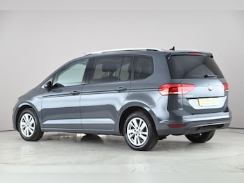 Used Volkswagen Touran 2021 for sale - 77970783: Photo