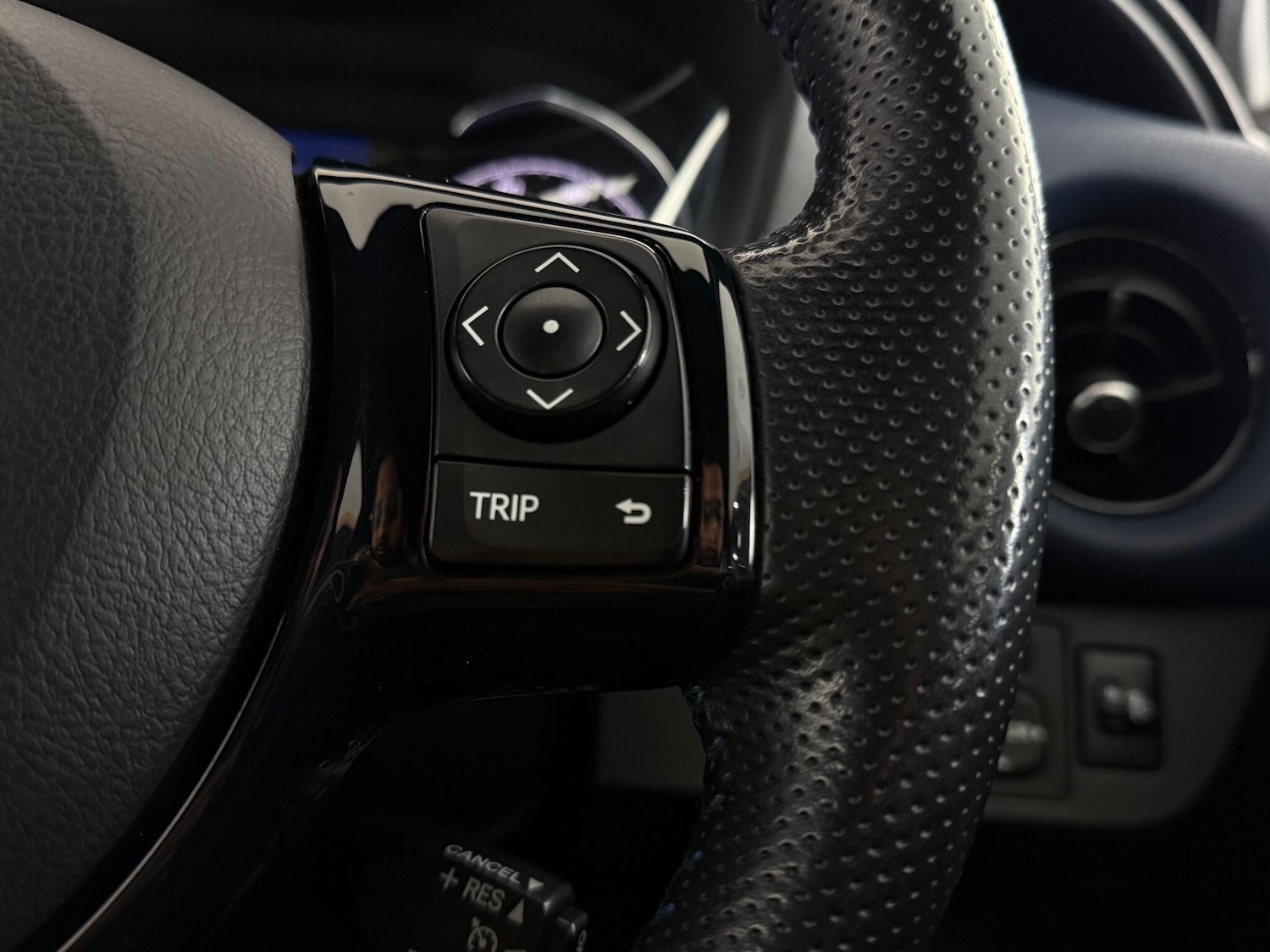 Used Toyota Yaris 2018 for sale - 77260077: Photo 17