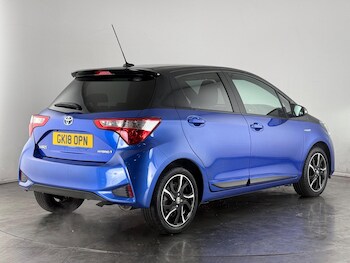 Used Toyota Yaris 2018 for sale - 77260077: Photo