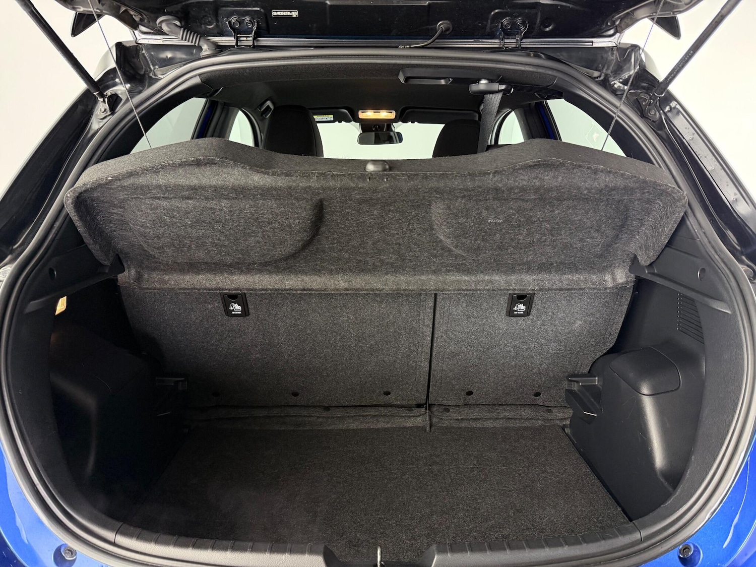 Used Toyota Yaris 2018 for sale - 77260077: Photo 7