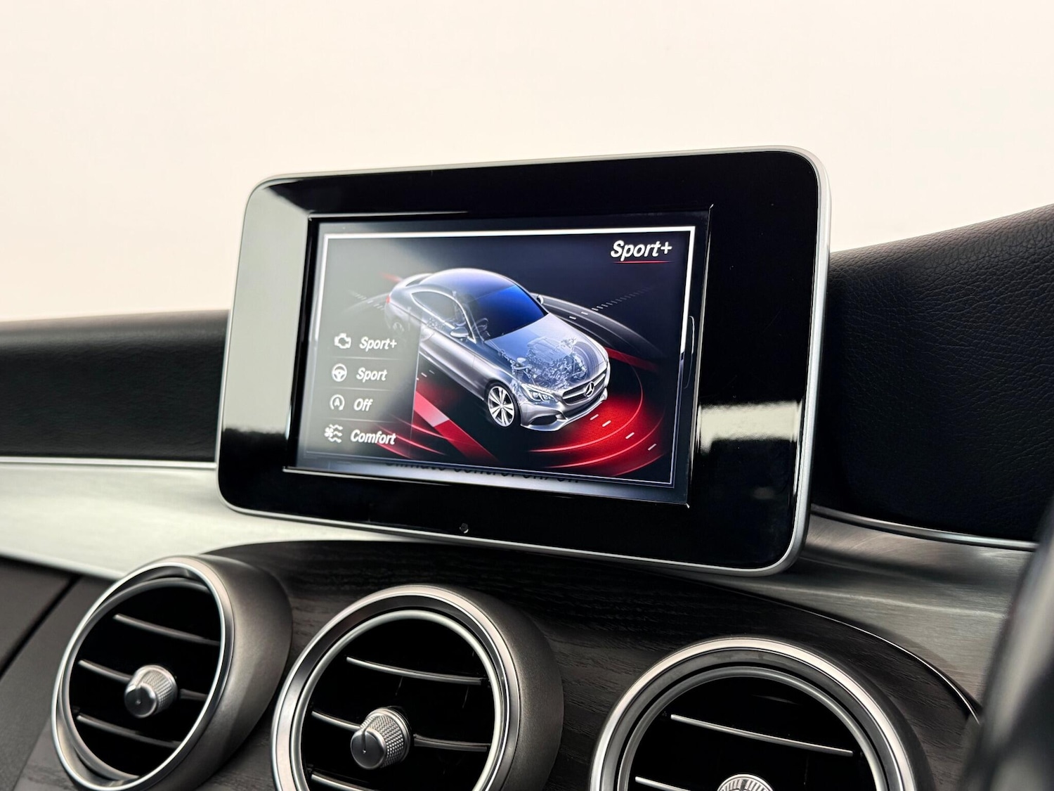 Used Mercedes-Benz C Class 2016 for sale - 77053992: Photo 29