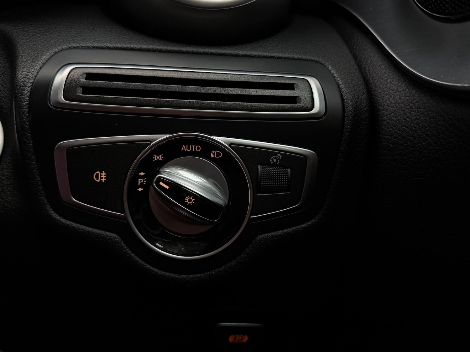 Used Mercedes-Benz C Class 2016 for sale - 77053992: Photo 38