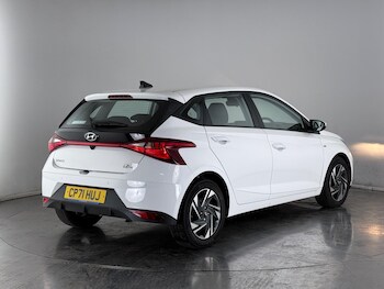 Used Hyundai i20 2021 for sale - 77243005: Photo