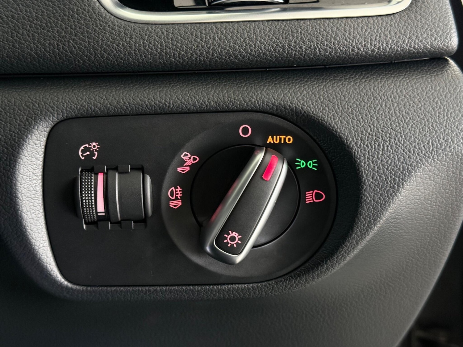 Used Audi Q3 2017 for sale - 77243965: Photo 20