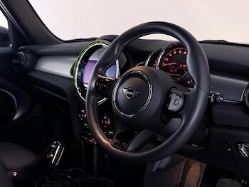 Used MINI Hatch 2022 for sale - 79622527: Photo
