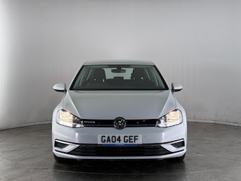 Used Volkswagen Golf 2018 for sale - 76975568: Photo
