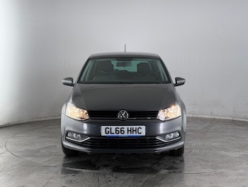 Used Volkswagen Polo 2016 for sale - 76550521: Photo