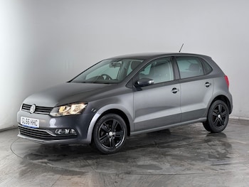 Used Volkswagen Polo 2016 for sale - 76550521: Photo