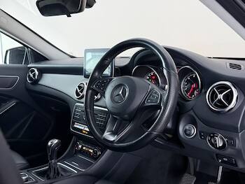 Used Mercedes-Benz GLA 2018 for sale - 79681268: Photo