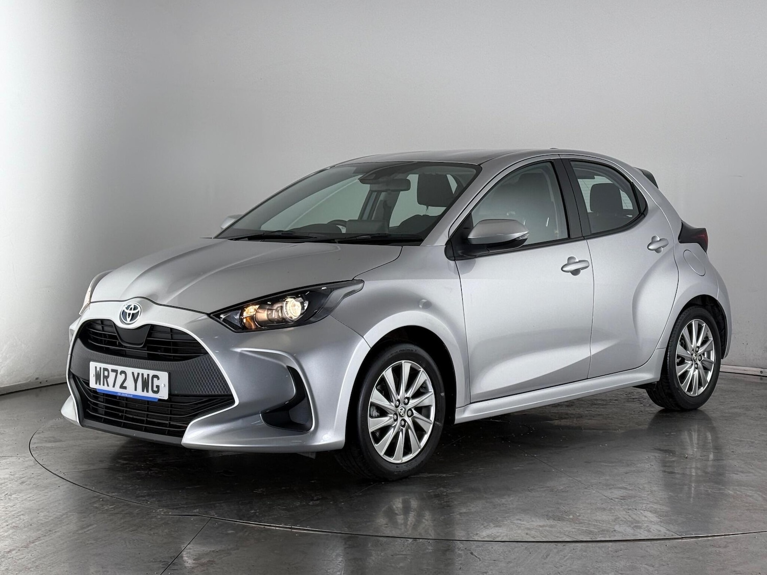 Used Toyota Yaris 2022 for sale - 77182725: Photo 3