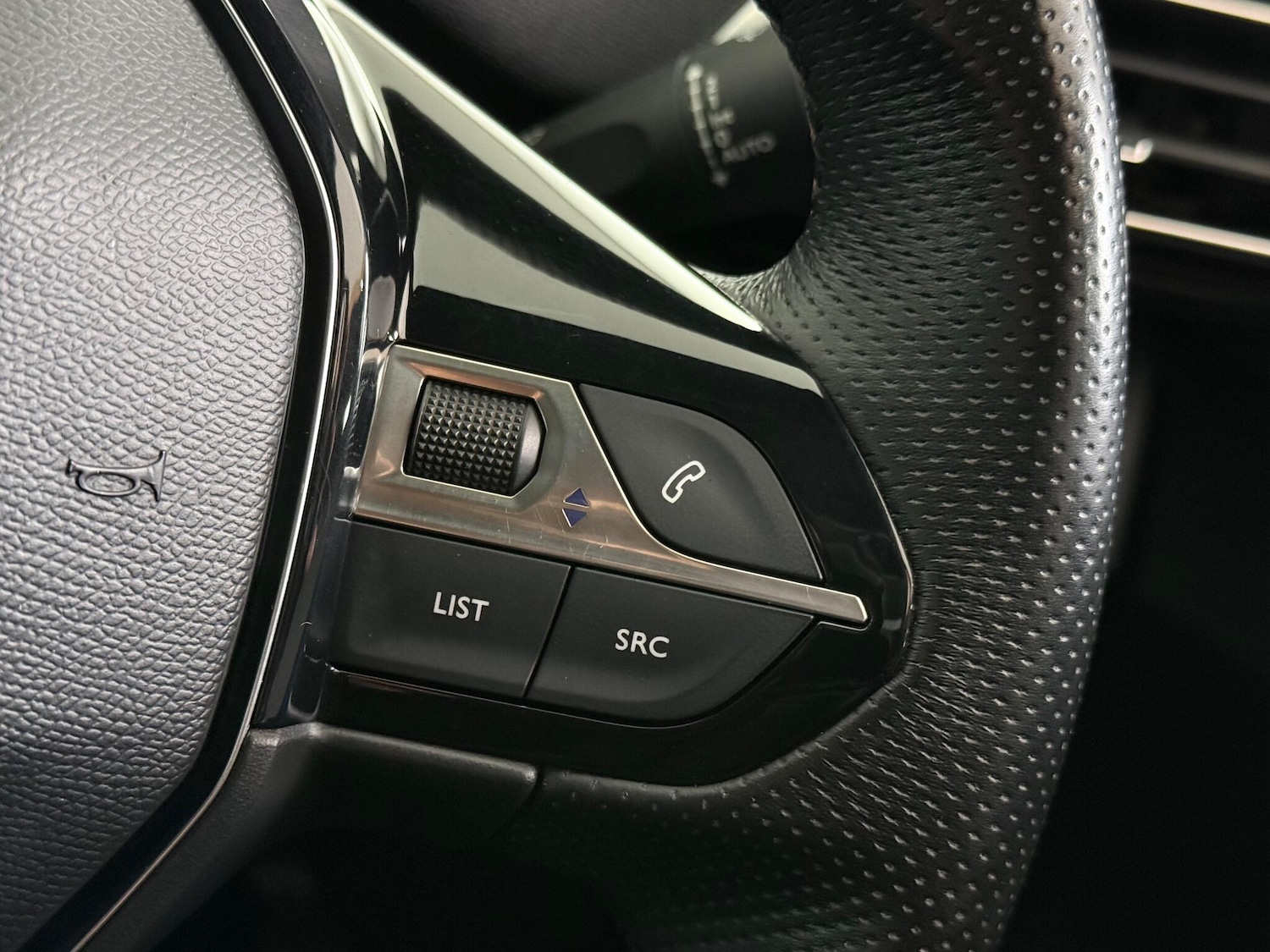 Used Peugeot 3008 2019 for sale - 77182354: Photo 20