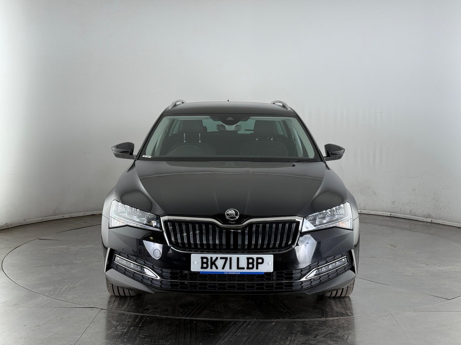 Used Skoda Superb 2021 for sale - 77182731: Photo 2