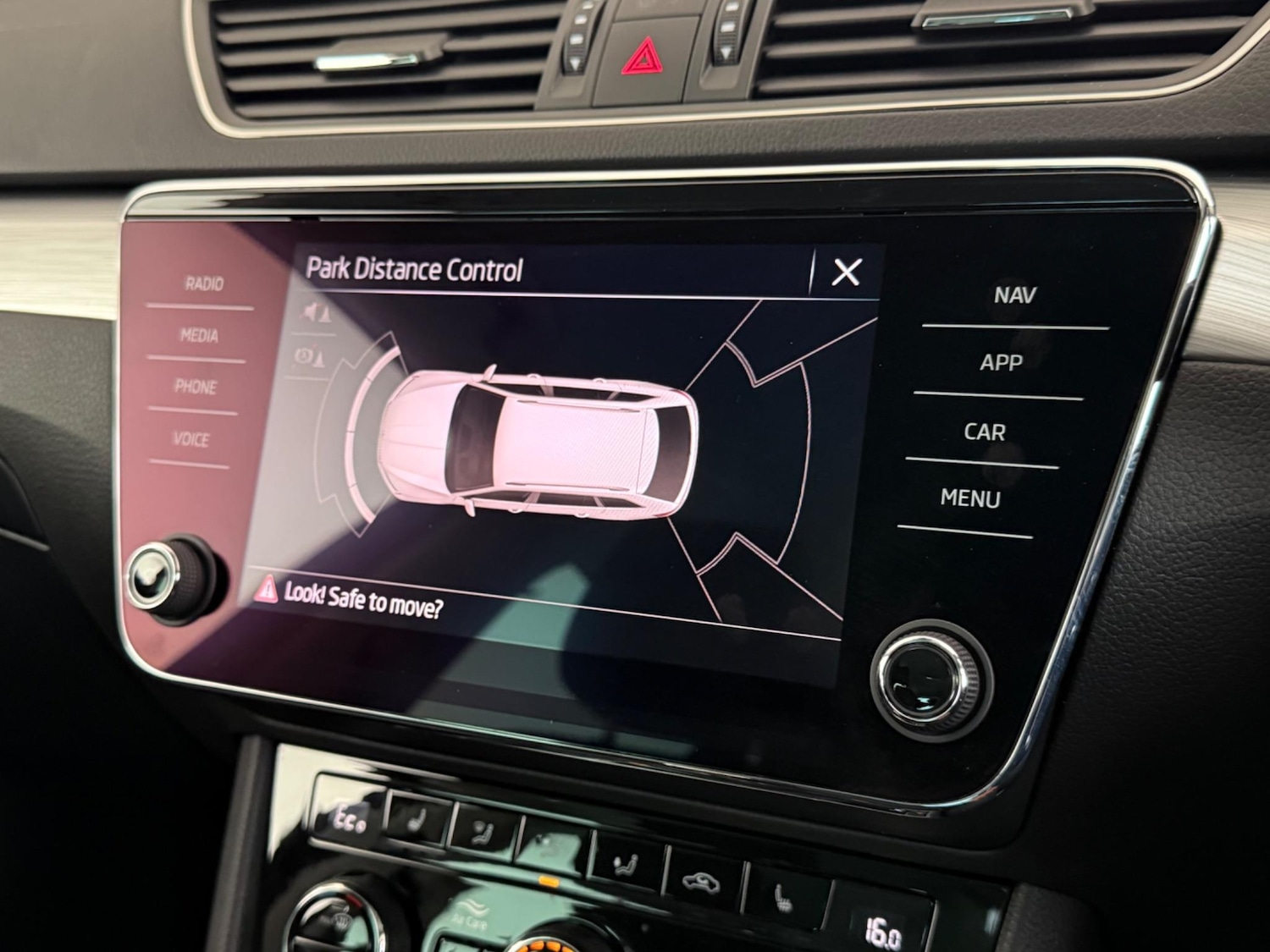 Used Skoda Superb 2021 for sale - 77182731: Photo 24