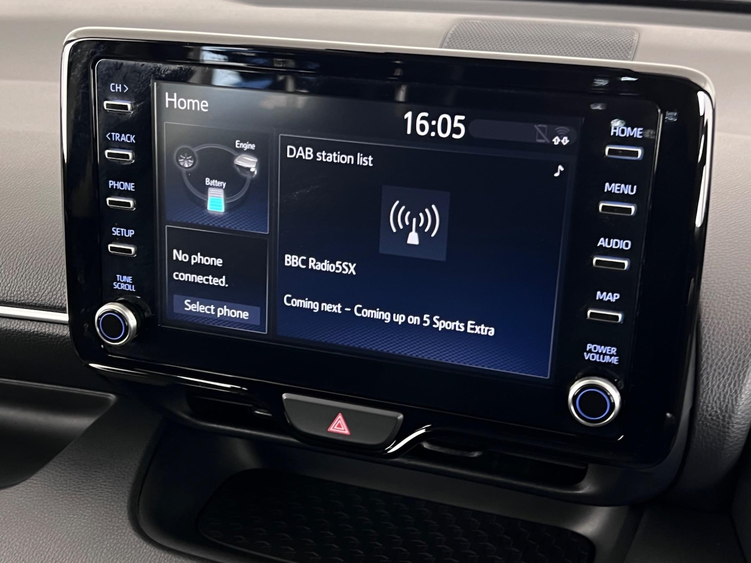 Used Toyota Yaris 2023 for sale - 76466982: Photo 32