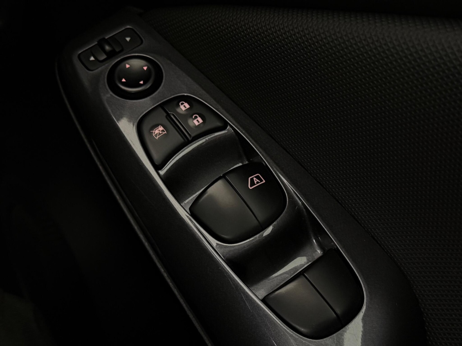 Used Nissan Juke 2023 for sale - 78048323: Photo 25