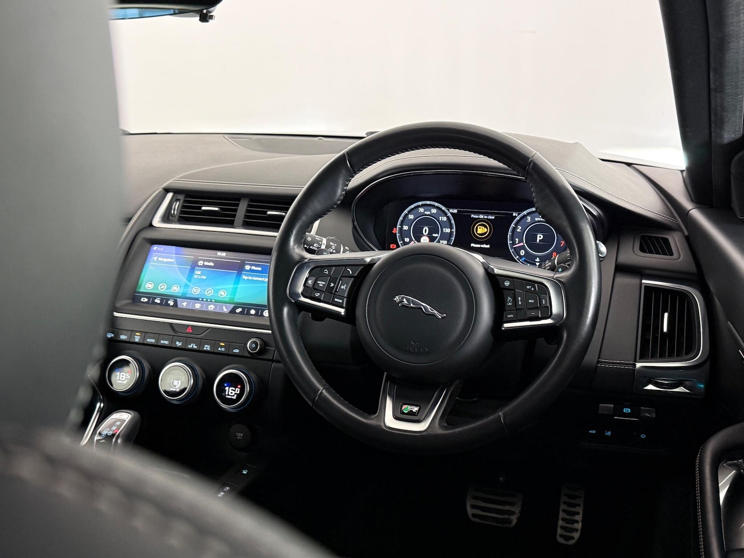 Used Jaguar E-Pace 2020 for sale - 77292187: Photo 17