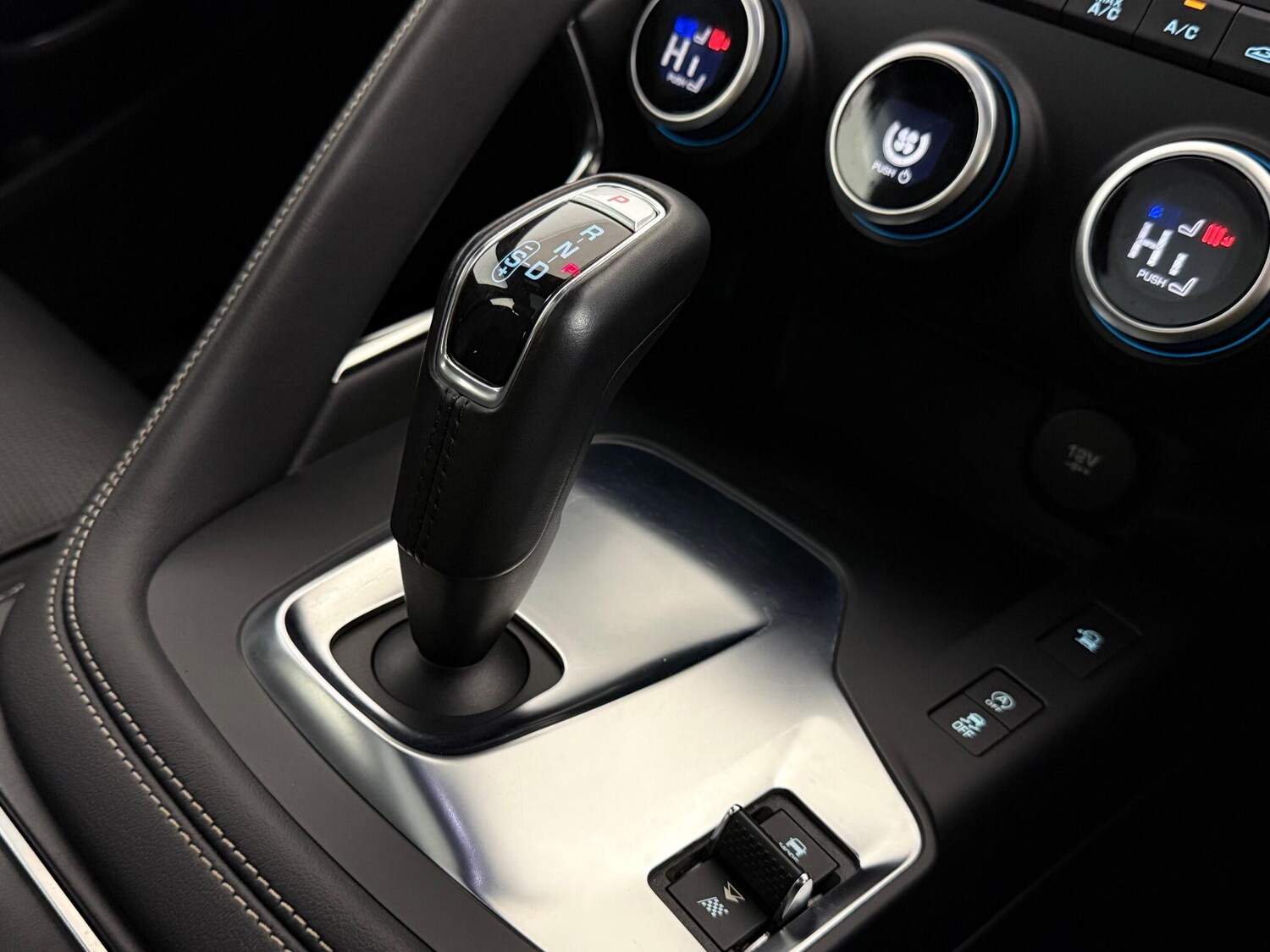 Used Jaguar E-Pace 2020 for sale - 77292187: Photo 34