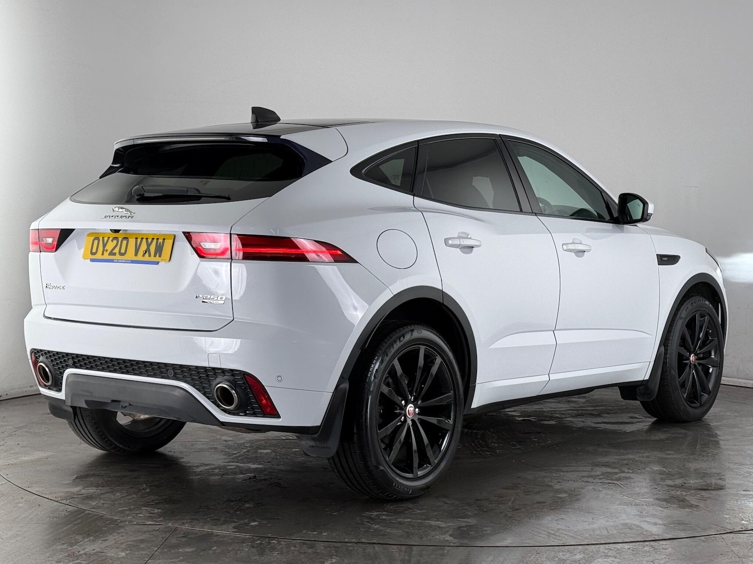 Used Jaguar E-Pace 2020 for sale - 77292187: Photo 6