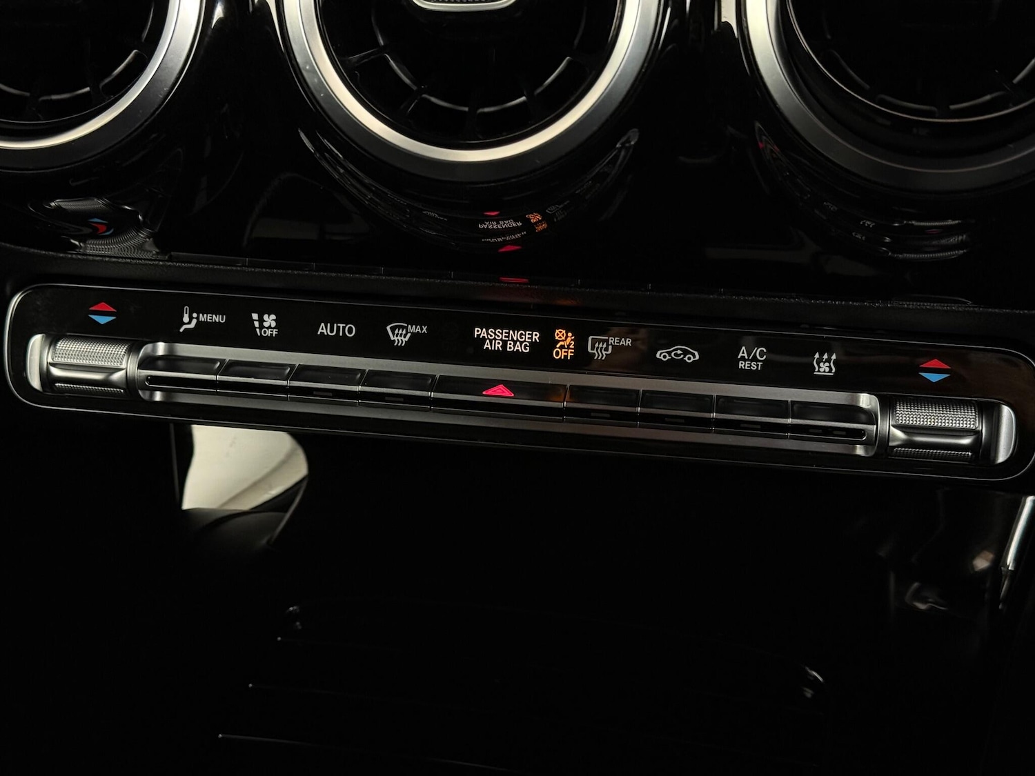 Used Mercedes-Benz A-Class 2021 for sale - 76466862: Photo 39