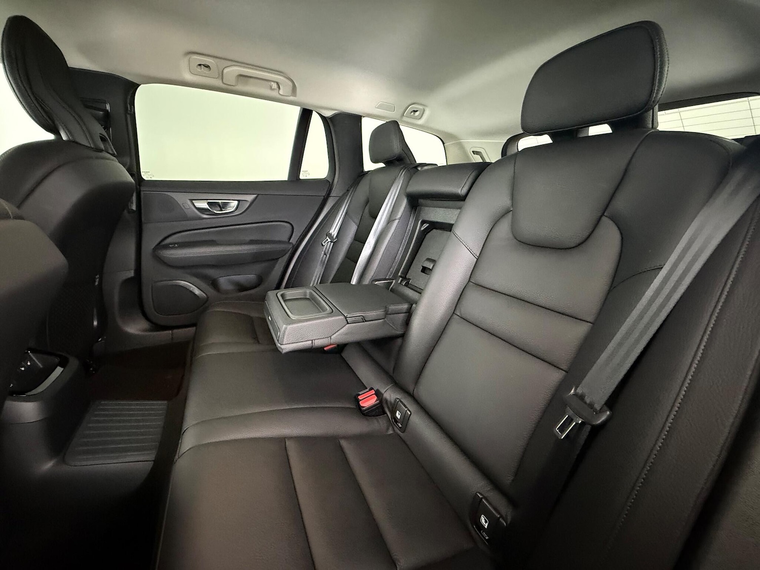 Used Volvo V60 2021 for sale - 76466705: Photo 17