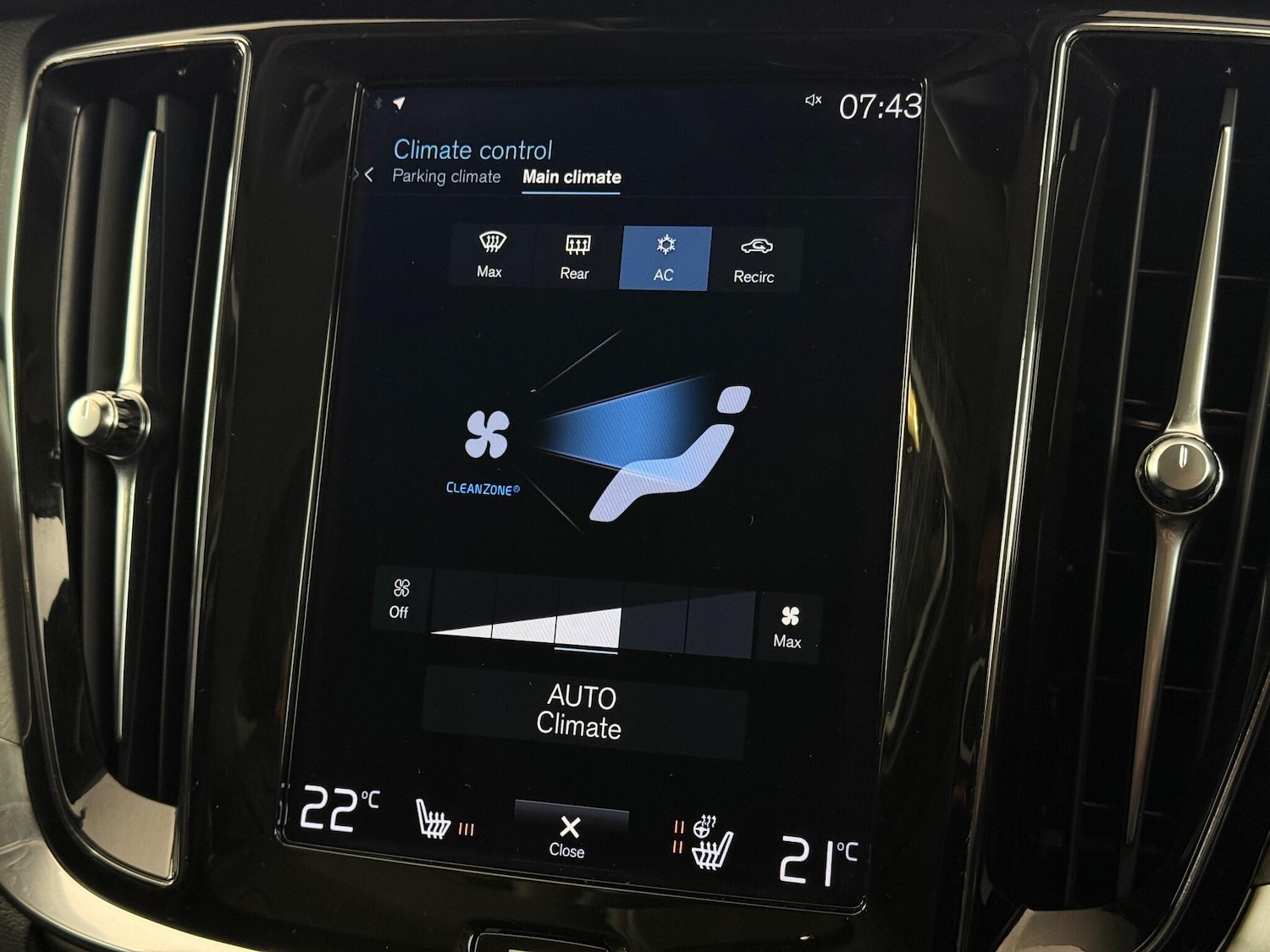 Used Volvo V60 2021 for sale - 76466705: Photo 32