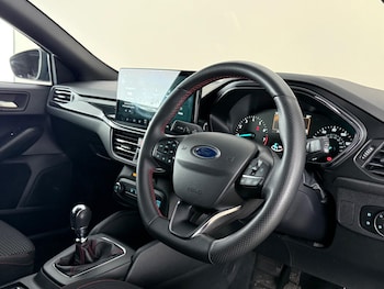 Used Ford Focus 2023 for sale - 79189203: Photo