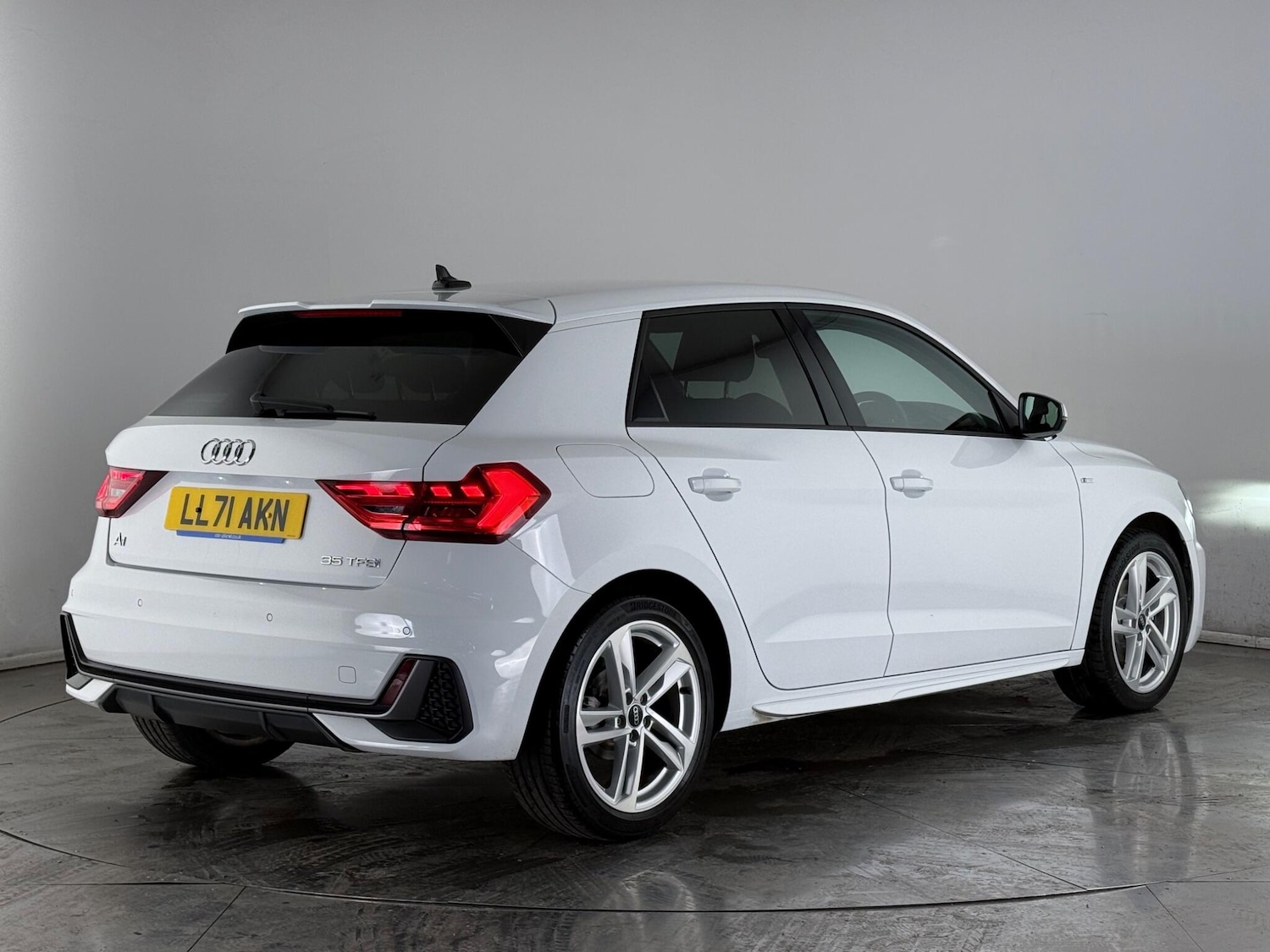 Used Audi A1 2021 for sale - 77441503: Photo 2