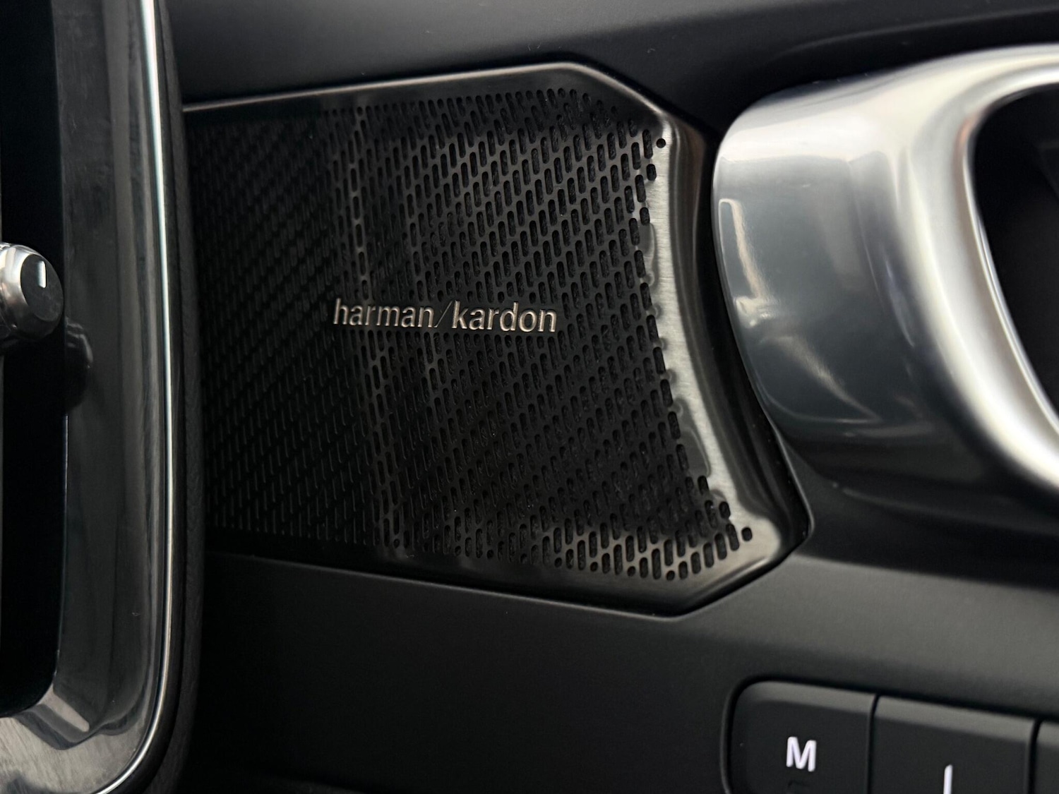 Used Volvo XC40 2020 for sale - 77183102: Photo 26