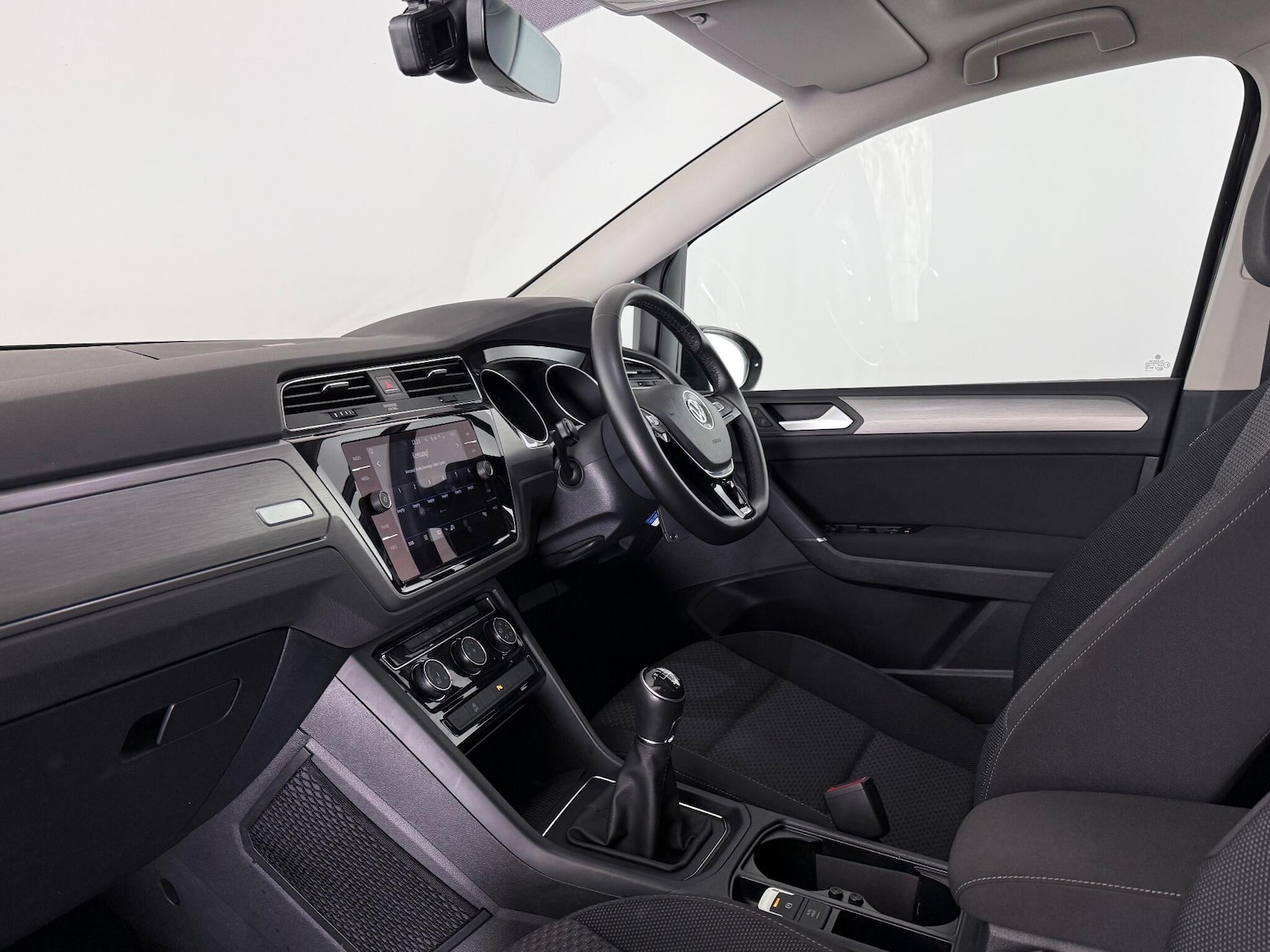 Used Volkswagen Touran 2019 for sale - 77222429: Photo 17