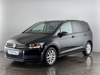 Used Volkswagen Touran 2019 for sale - 77222429: Photo