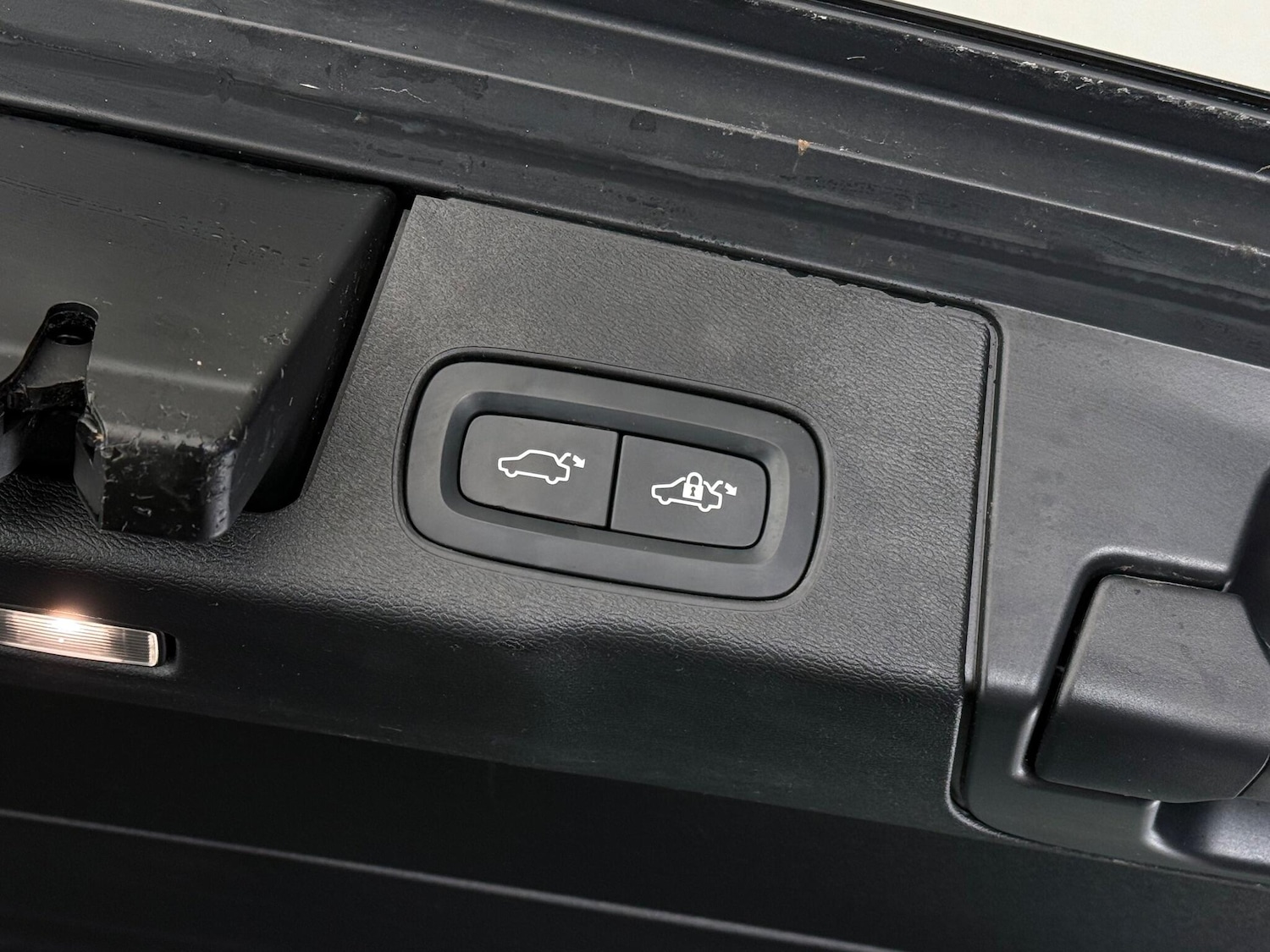 Used Volvo XC60 2021 for sale - 77221934: Photo 11