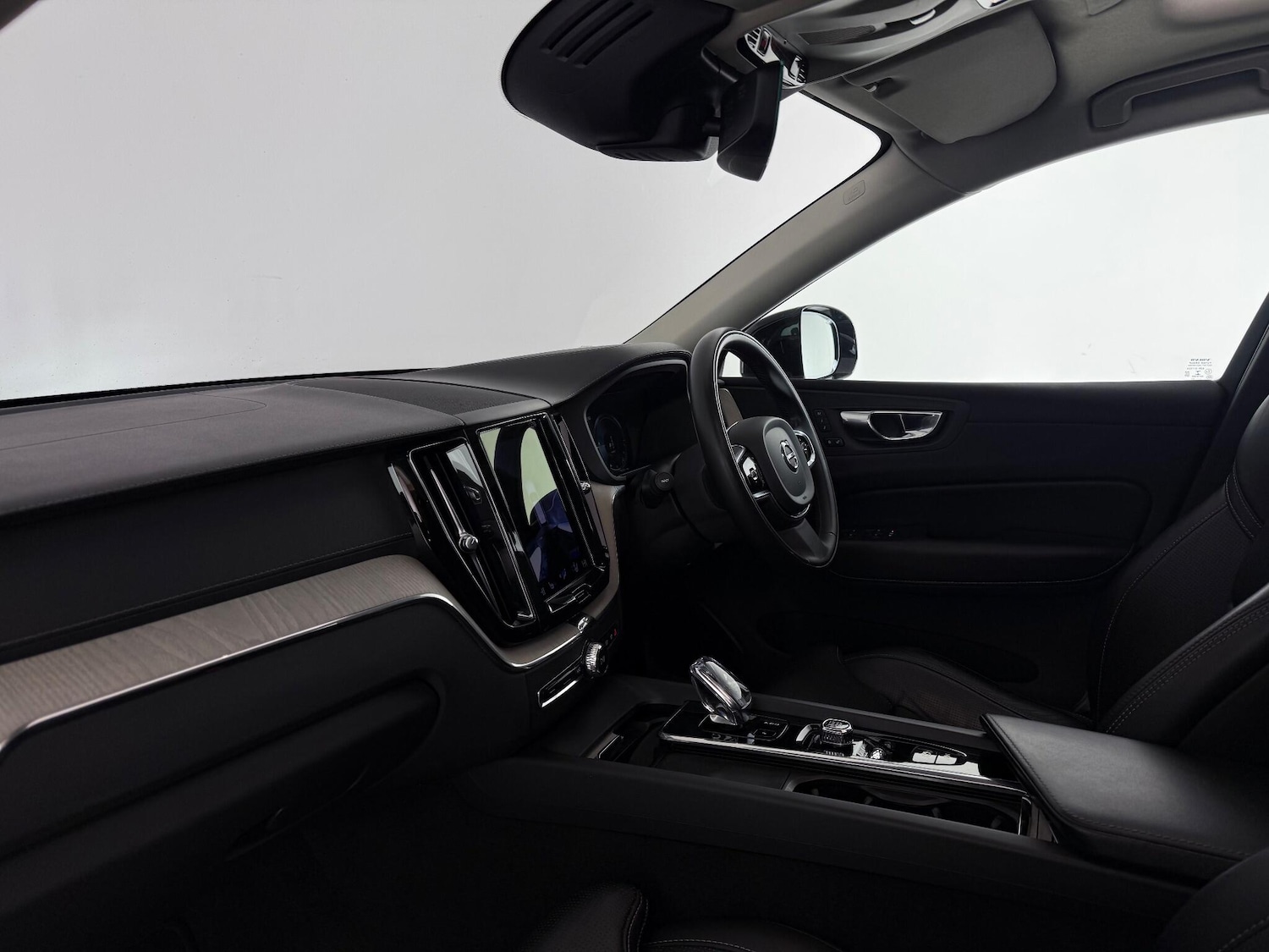 Used Volvo XC60 2021 for sale - 77221934: Photo 15