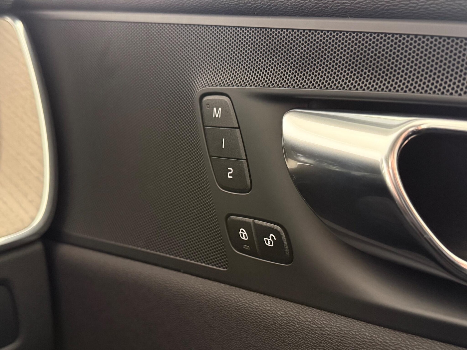 Used Volvo XC60 2021 for sale - 77221934: Photo 24