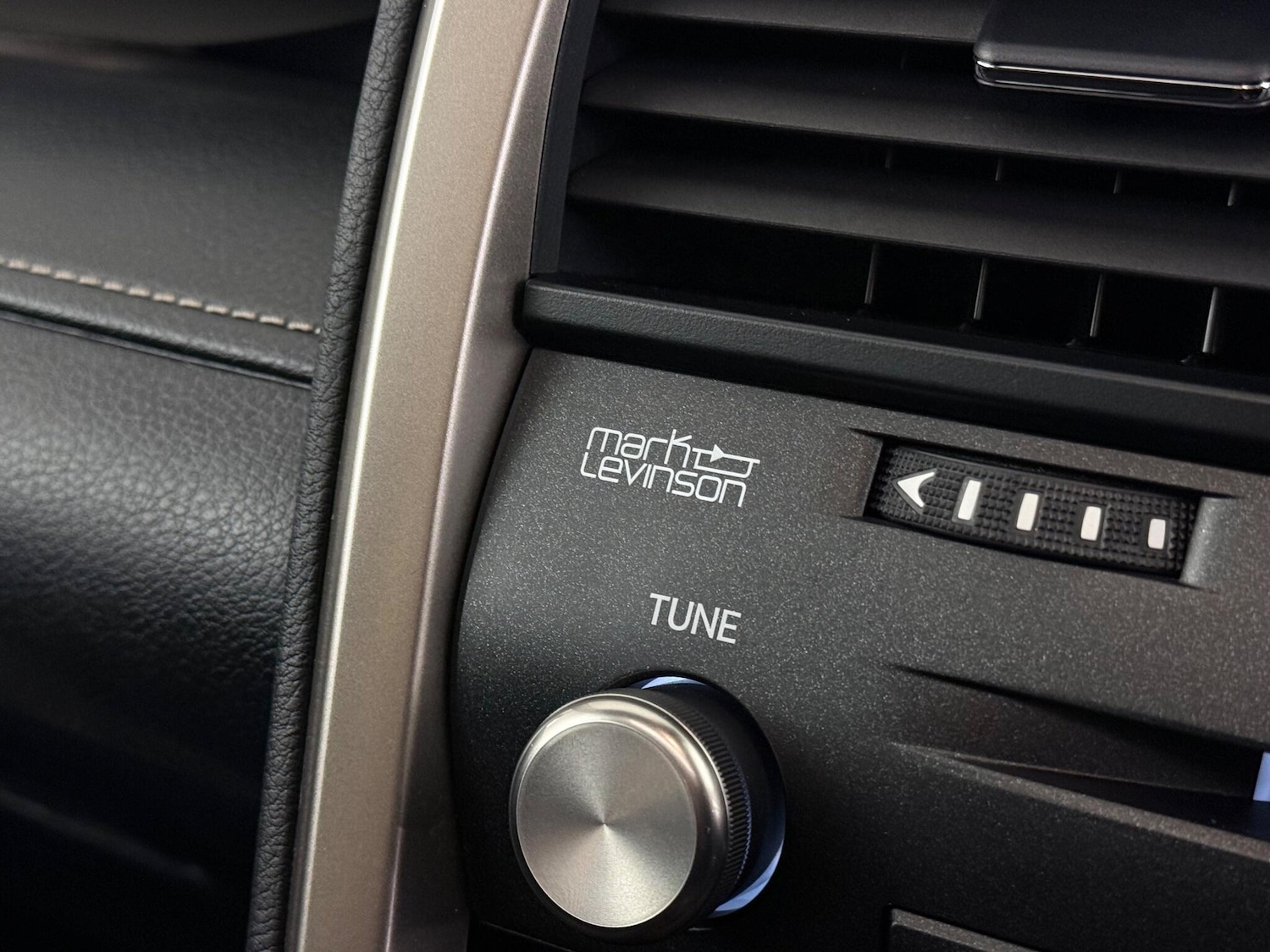 Used Lexus RX 2019 for sale - 77260567: Photo 39