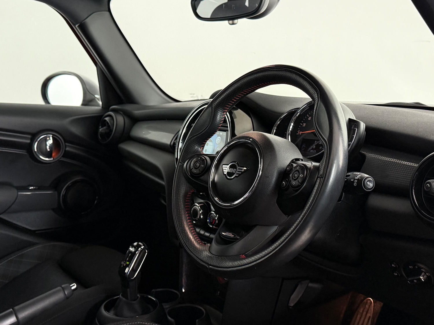 Used MINI Hatch 2019 for sale - 77054022: Photo 21