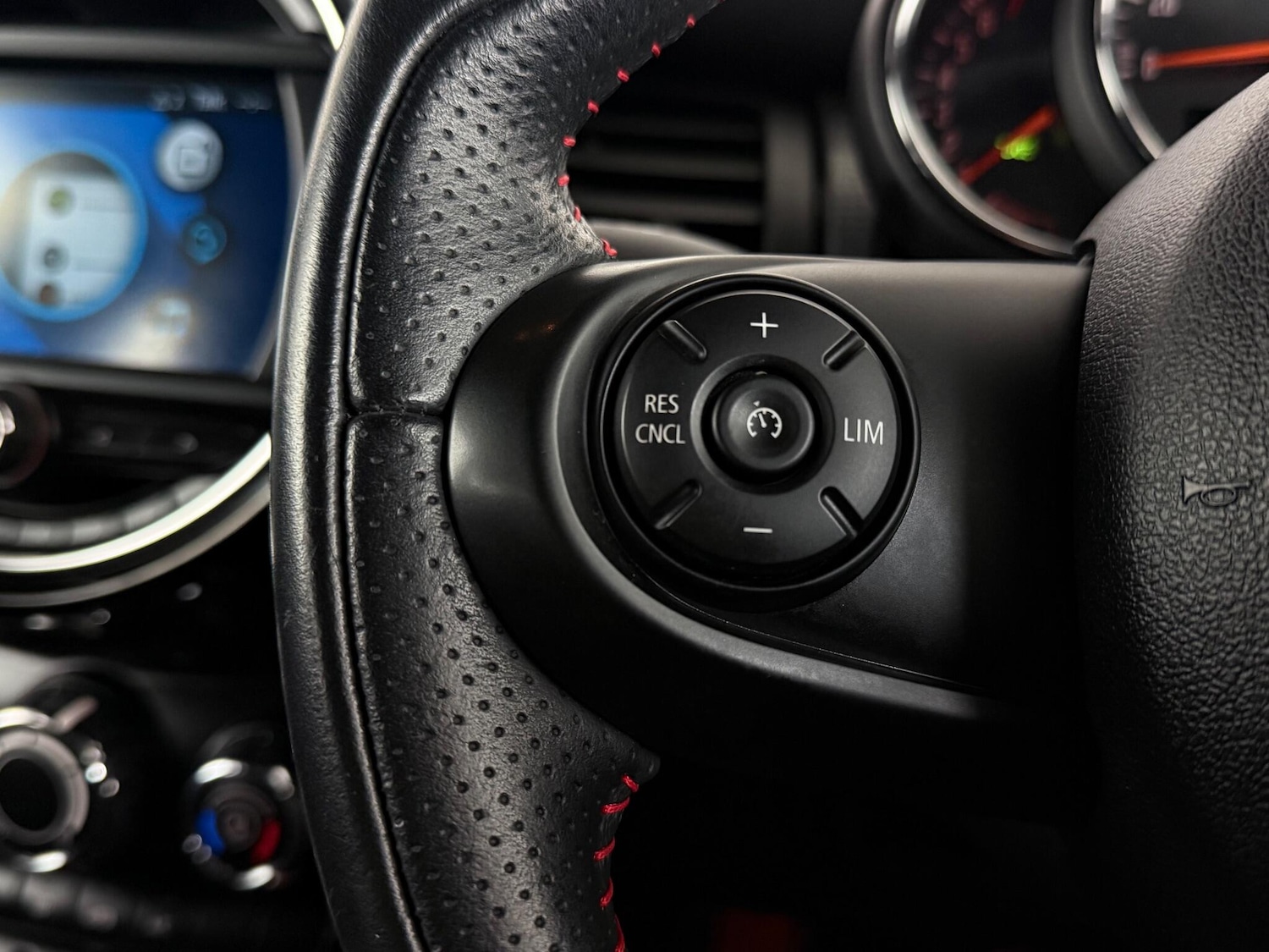 Used MINI Hatch 2019 for sale - 77054022: Photo 22