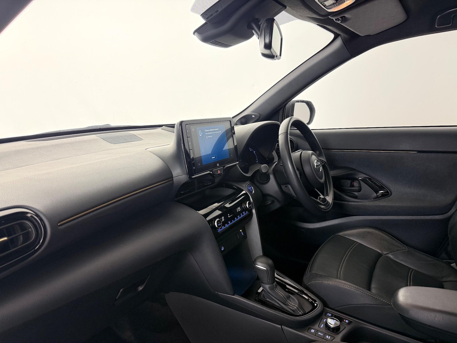 Used Toyota Yaris Cross 2022 for sale - 76538165: Photo 18