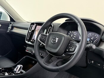 Used Volvo XC40 2021 for sale - 78867056: Photo