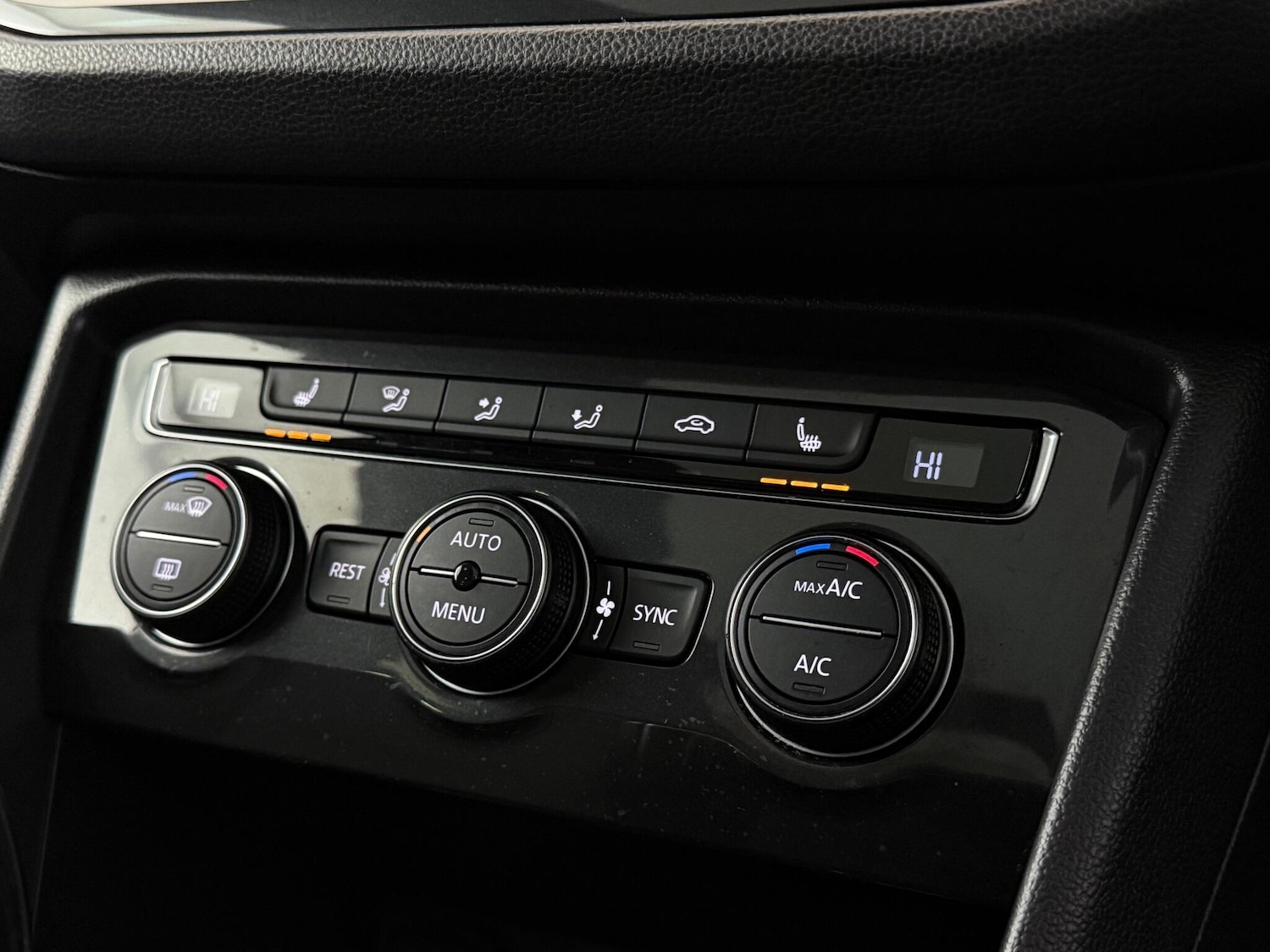 Used Volkswagen Tiguan 2019 for sale - 77216728: Photo 39