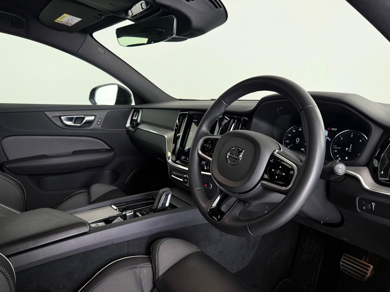 Used Volvo V60 2022 for sale - 77575518: Photo 12