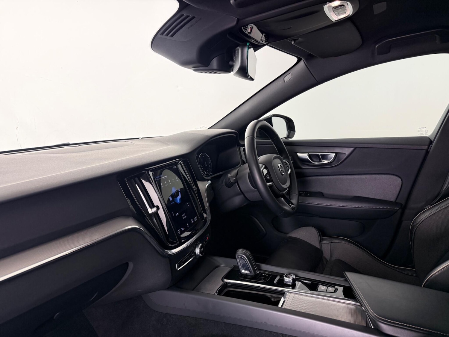 Used Volvo V60 2022 for sale - 77575518: Photo 14