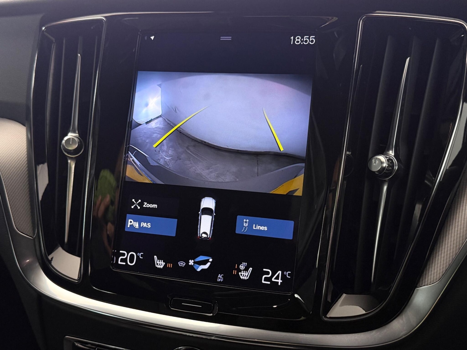 Used Volvo V60 2022 for sale - 77575518: Photo 28