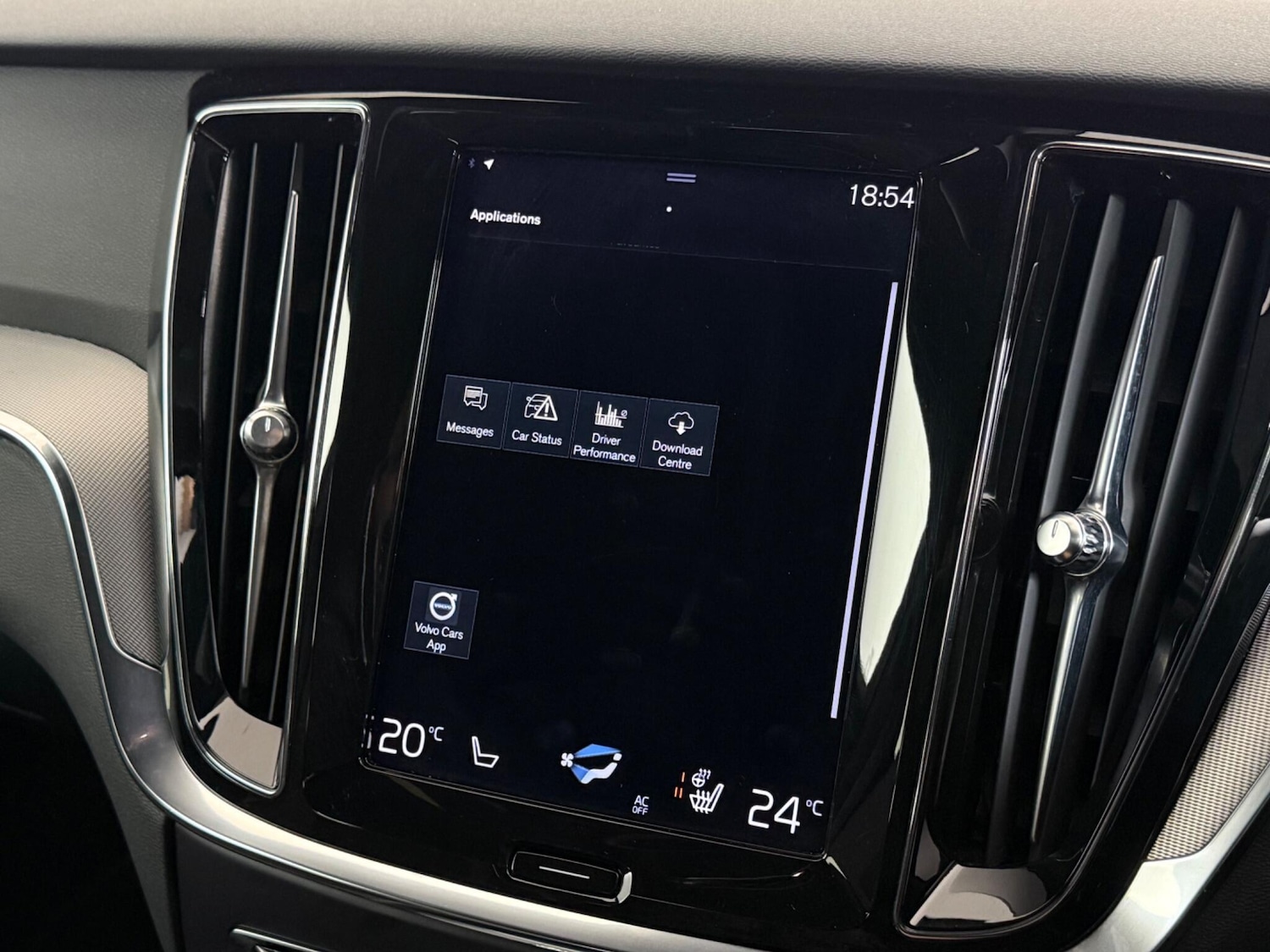 Used Volvo V60 2022 for sale - 77575518: Photo 30