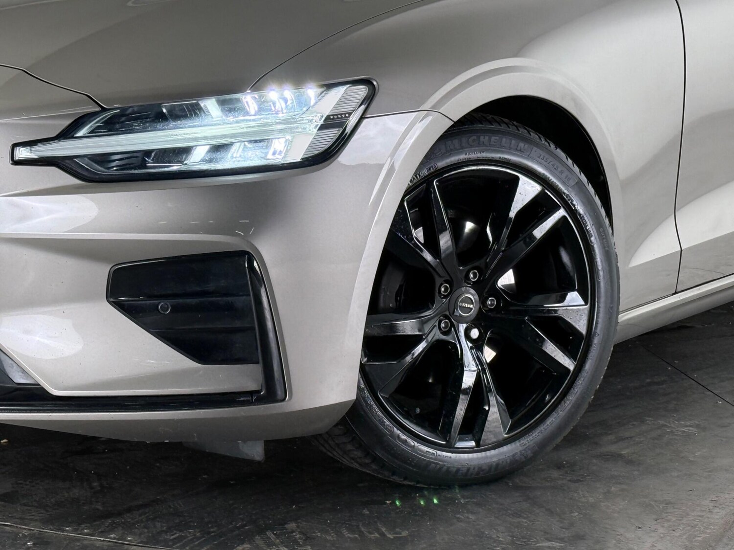 Used Volvo V60 2022 for sale - 77575518: Photo 37