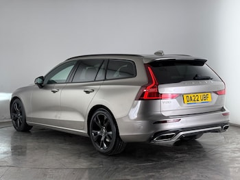 Used Volvo V60 2022 for sale - 77575518: Photo