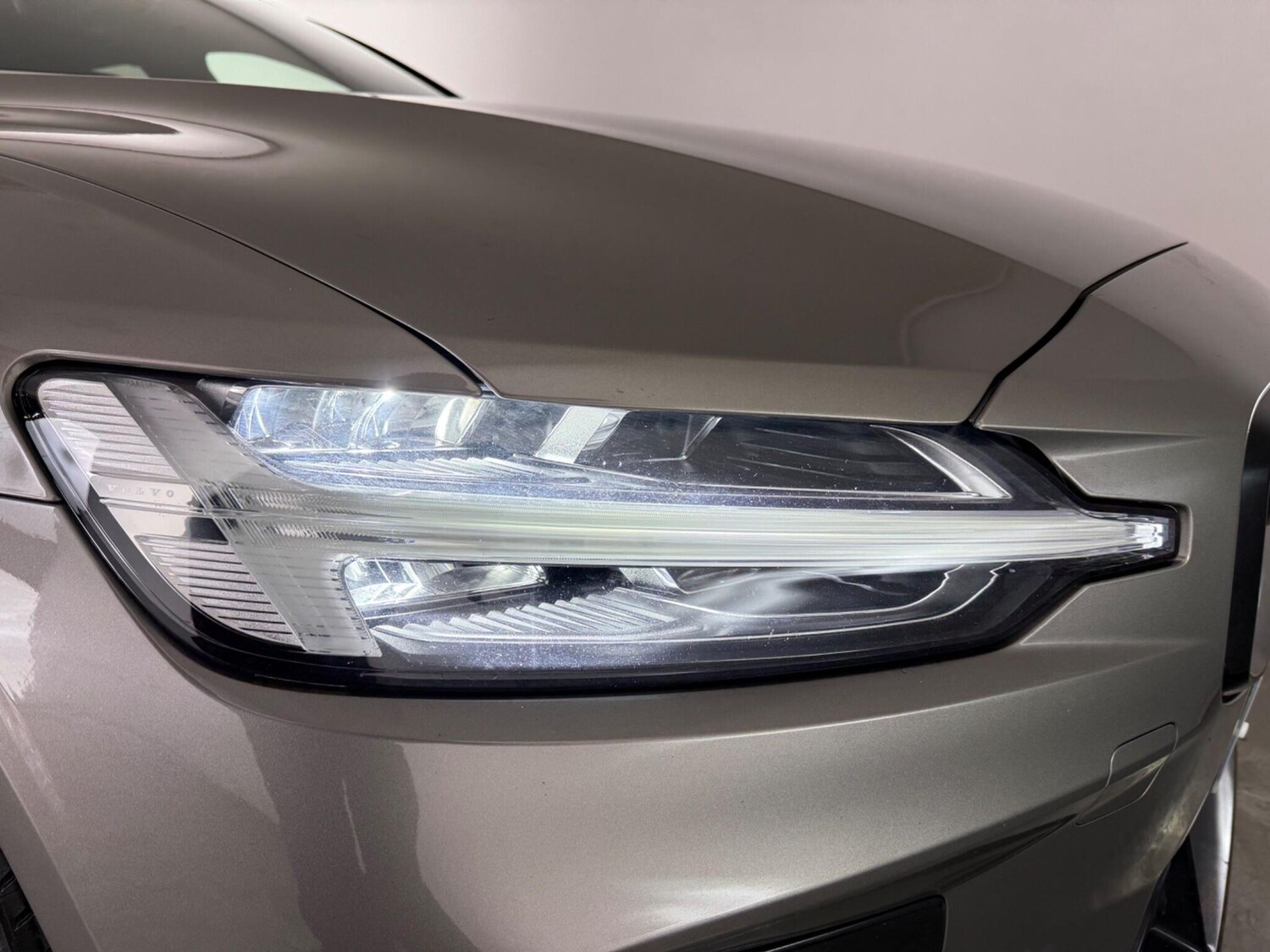 Used Volvo V60 2022 for sale - 77575518: Photo 6